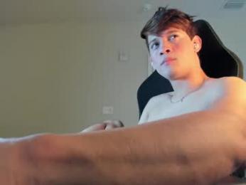 alejandroalvarez1613 — Chaturbate stream photo (Jun 2025)