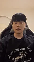 dhwisydy — 在 stripchat 直播的网络摄像头模特