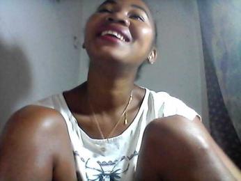 ciennezah — Bongacams stream photo (Mar 2026)