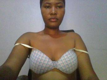 Pretty-thalia1 — Bongacams stream photo (Dec 2025)