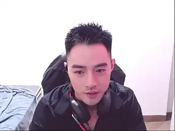 Ruize531 — 在 stripchat 直播的网络摄像头模特