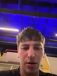 ARON_LUXX — 在 stripchat 直播的网络摄像头模特