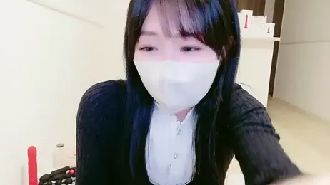 IORio2 — 在 stripchat 直播的网络摄像头模特