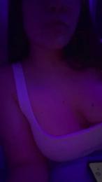 Beeeluux — Cam4 stream photo (May 2026)