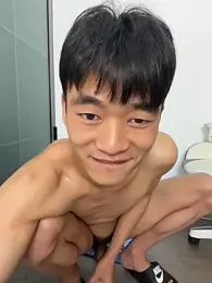 NV-1 — Stripchat stream photo (Apr 2026)