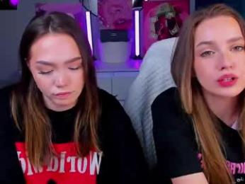 hottease_pvt — 在 chaturbate 直播的网络摄像头模特