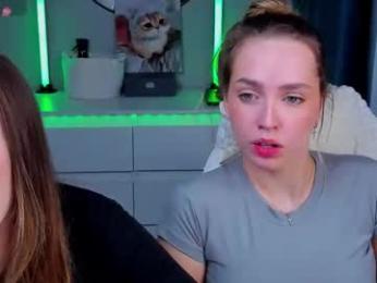 hottease_pvt — 在 chaturbate 直播的网络摄像头模特