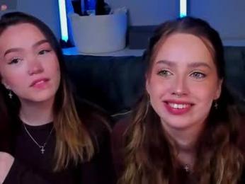 hottease_pvt — 在 chaturbate 直播的网络摄像头模特