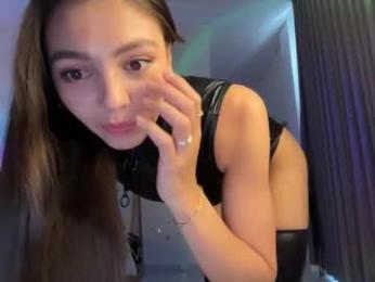 keirasworld — 在 chaturbate 直播的网络摄像头模特