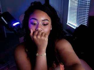 briannabrave — 在 camsoda 直播的网络摄像头模特