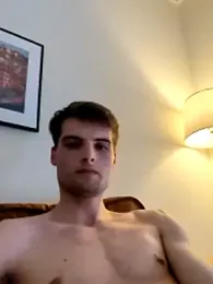 adflmg — Stripchat stream photo (Apr 2026)