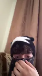 Hz1Tr — 在 stripchat 直播的网络摄像头模特