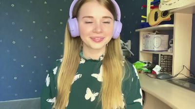 YiLibby — Cam4 stream photo (May 2026)