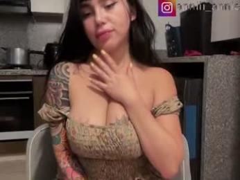 annie_snow_ — Chaturbate stream photo (Aug 2026)