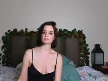 lucy1990xxx — Chaturbate stream photo (Jan 2026)