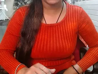 LovingPihu — Stripchat stream photo (Nov 2025)