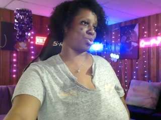 purplequeen888 — Camsoda stream photo (May 2026)