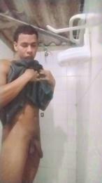 latinboi_sexy — Cam4 stream photo (Aug 2026)