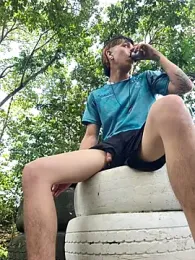 smokeBlast — Stripchat stream photo (Apr 2026)