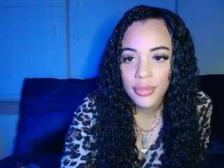 jadacream — 在 camsoda 直播的网络摄像头模特