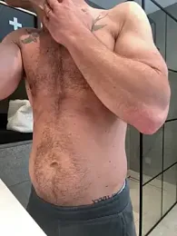 jack-the-dad — 在 stripchat 直播的网络摄像头模特