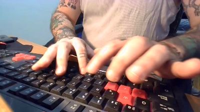 Tipodencognito — 在 cam4 直播的网络摄像头模特