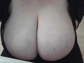 StrogayaMama — Bongacams stream photo (Jun 2025)