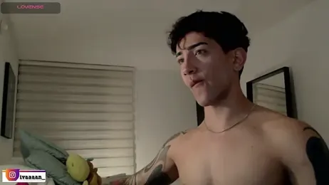 ivaaaan_ — 在 stripchat 直播的网络摄像头模特