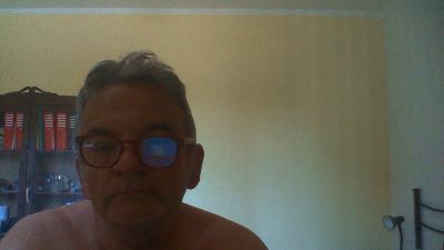 bingo65 — 在 cam4 直播的网络摄像头模特