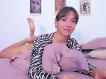 agathauwuart — 在 chaturbate 直播的网络摄像头模特