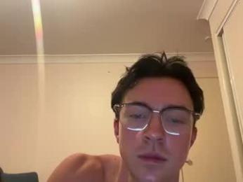 theone206724 — 在 chaturbate 直播的网络摄像头模特
