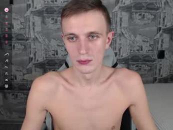 oliverfresh — 在 chaturbate 直播的网络摄像头模特