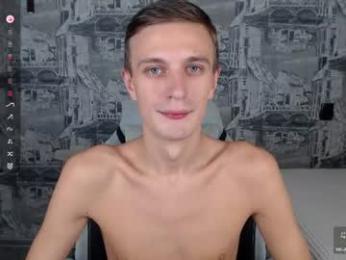 oliverfresh — 在 chaturbate 直播的网络摄像头模特