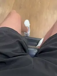 adam-rivera — 在 stripchat 直播的网络摄像头模特