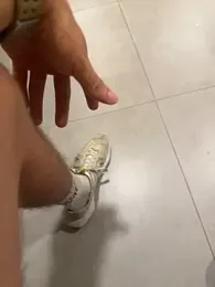 adam-rivera — 在 stripchat 直播的网络摄像头模特