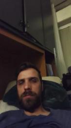 simo588 — 在 cam4 直播的网络摄像头模特