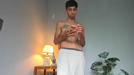 lucian_davii — 在 stripchat 直播的网络摄像头模特