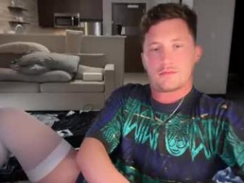 netflixhumanicorn — 在 chaturbate 直播的网络摄像头模特