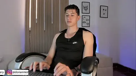 Dorianmistery2322_ — Stripchat stream photo (Jun 2026)