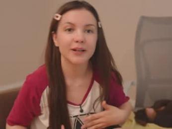 tiny_miracle — Chaturbate stream photo (Apr 2026)