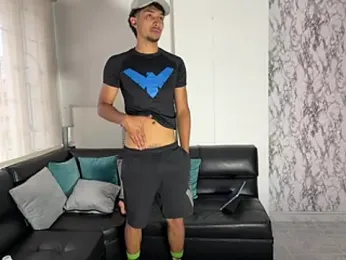 toritoga — 在 stripchat 直播的网络摄像头模特