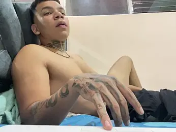 GreyIZ — Stripchat stream photo (Sep 2026)