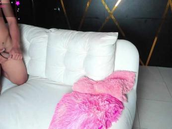 party-sexx — 在 bongacams 直播的网络摄像头模特