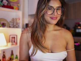 saraparisi — Camsoda stream photo (Feb 2026)