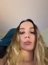 starry_moon — Stripchat stream photo (Dec 2025)