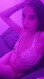 bella522_hot — 在 cam4 直播的网络摄像头模特