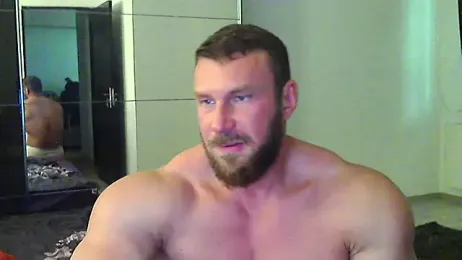 muscularkevin — 在 stripchat 直播的网络摄像头模特