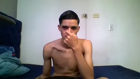 Latinos_2001 — Stripchat stream photo (Jul 2026)