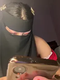 Jumanaa — 在 stripchat 直播的网络摄像头模特