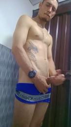 MiltonA — 在 cam4 直播的网络摄像头模特